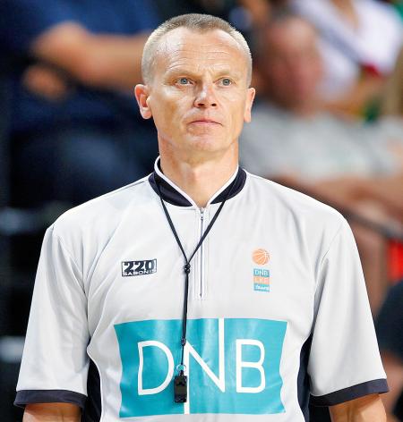 Ρομούαλντας Μπραζάουσκας